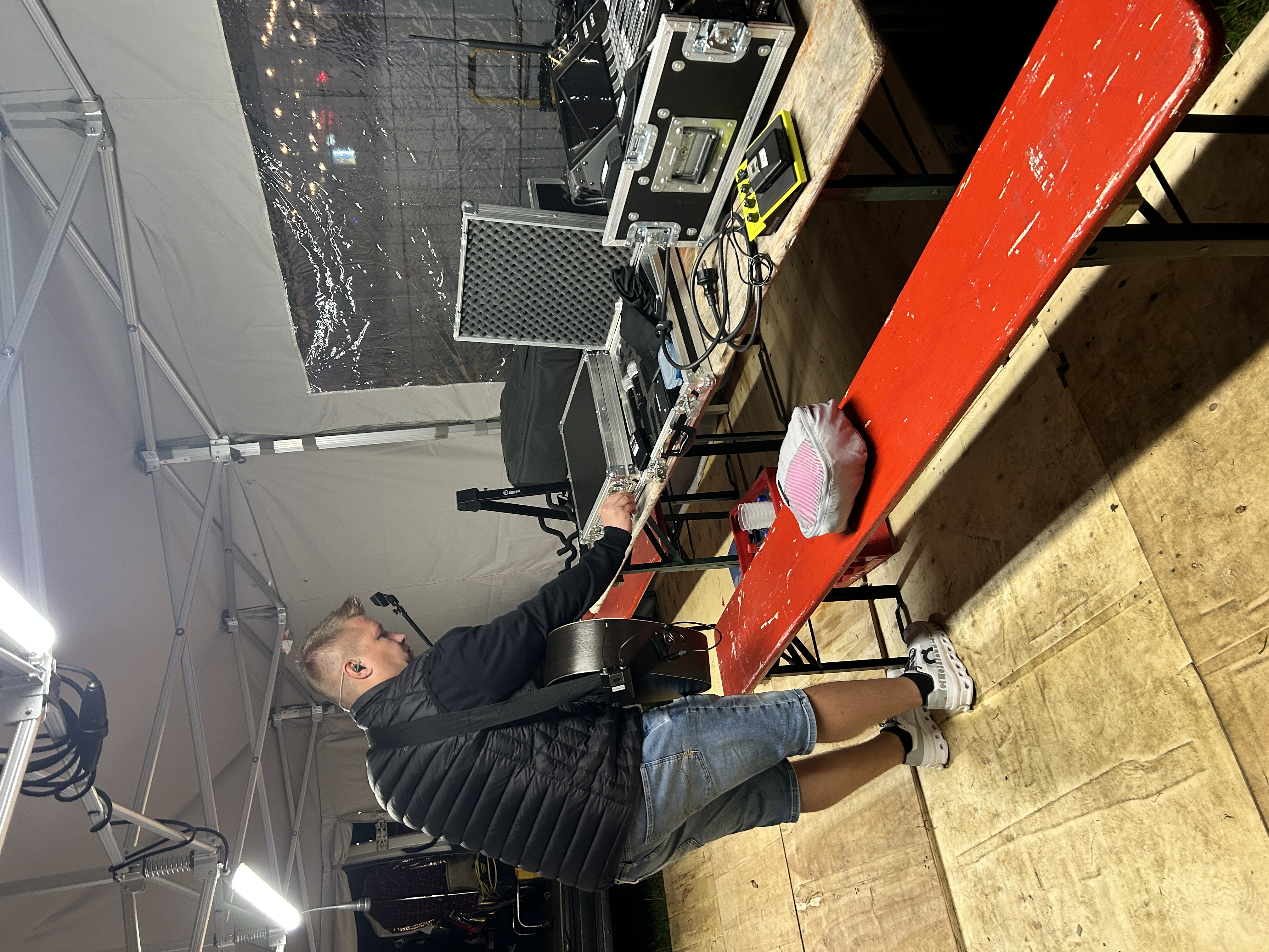 Schürze beim Brenkenhagen Open Air – StageCore Magazin