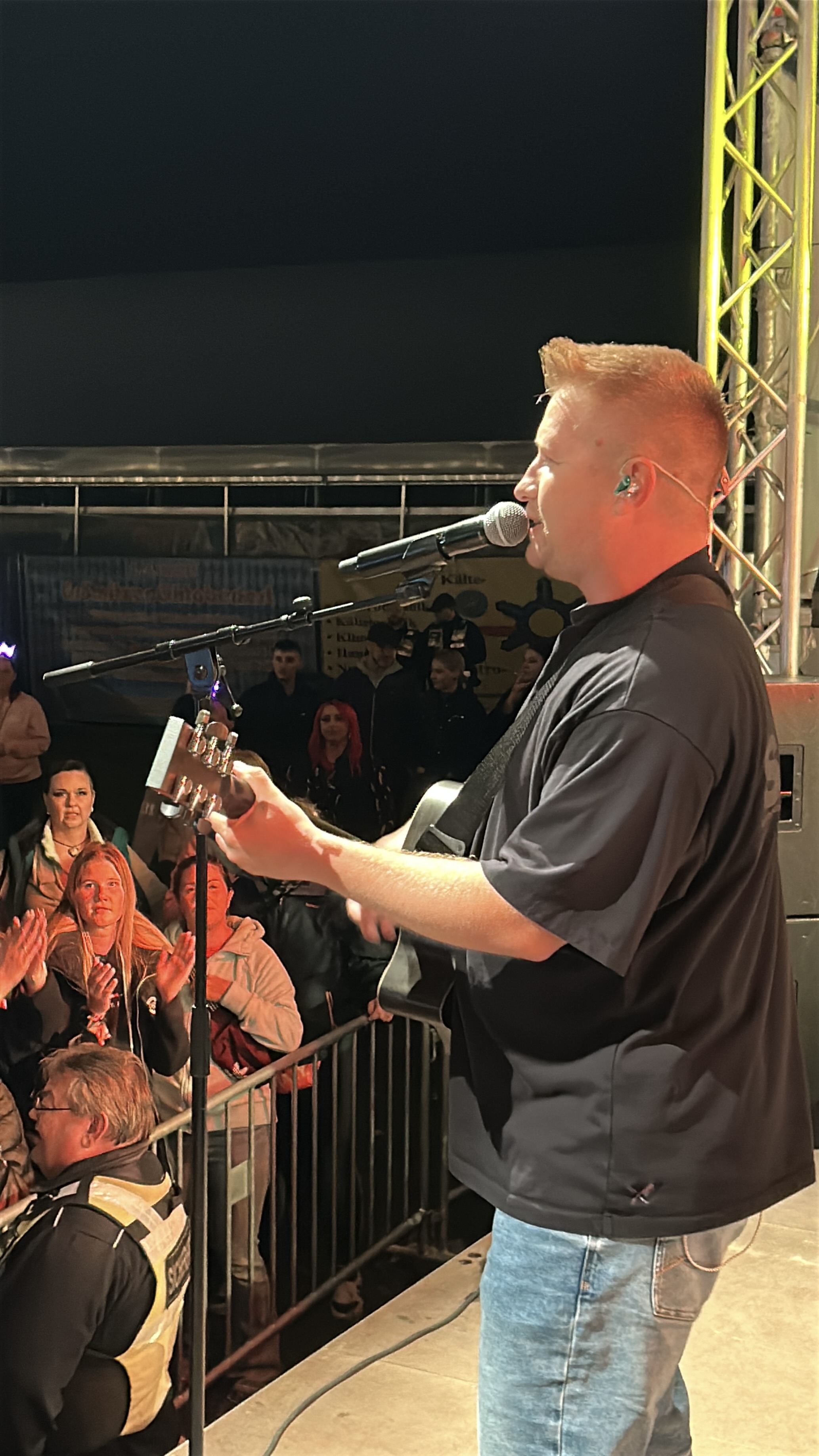 Schürze beim Brenkenhagen Open Air