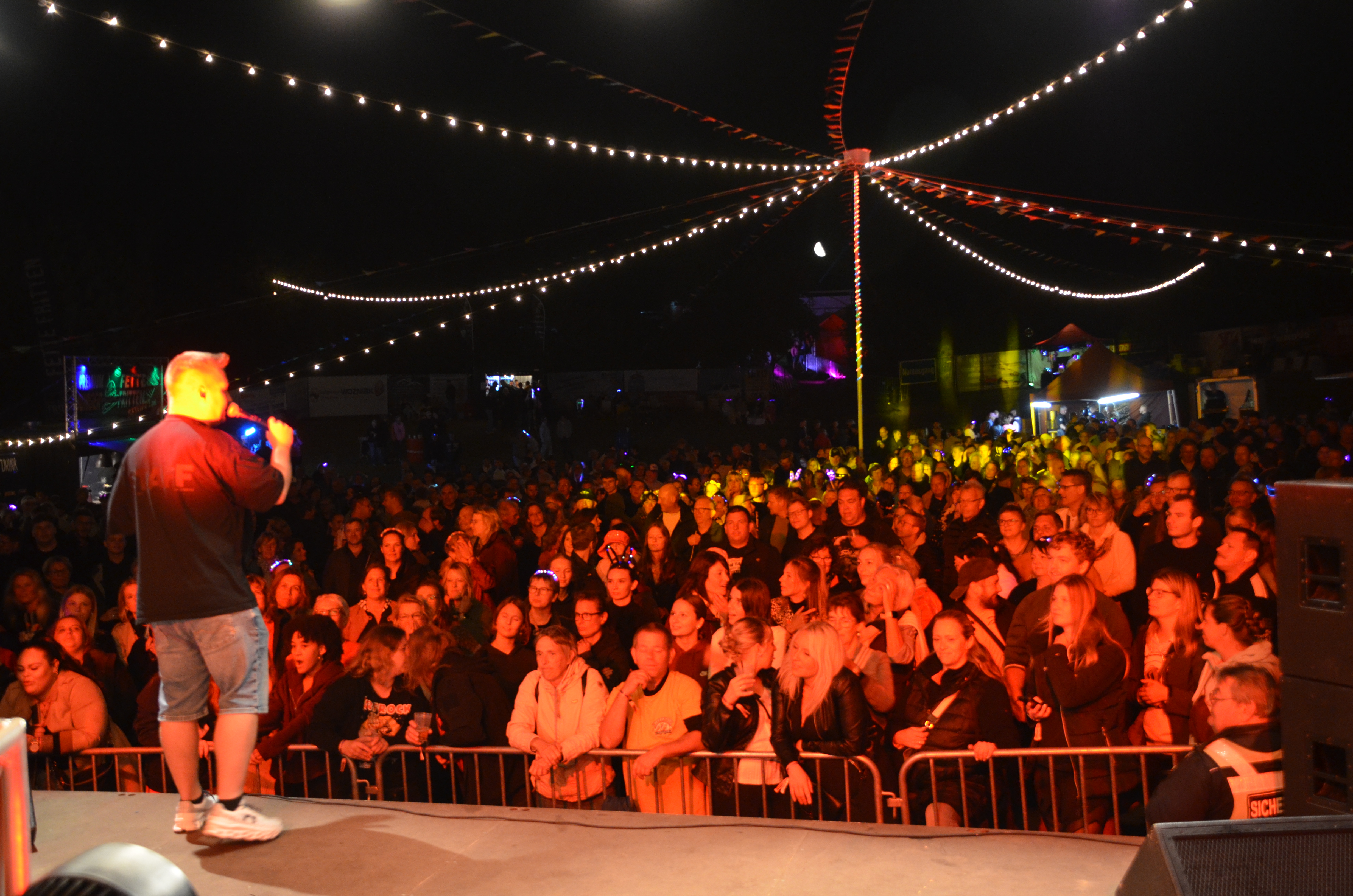 Publikum beim Brenkenhagener Open Air