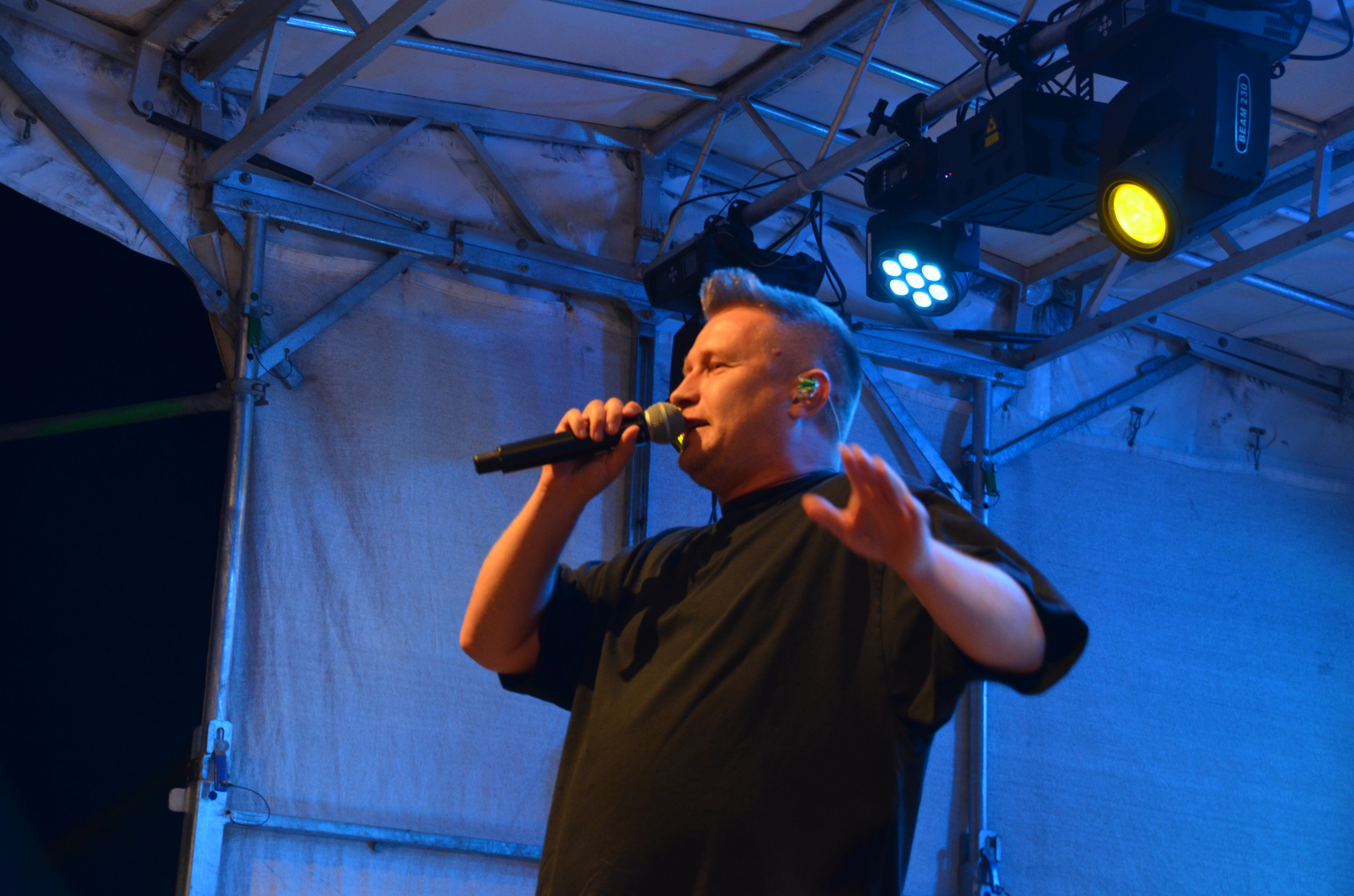 Schürze live beim Brenkenhagener Open Air – StageCore Magazin