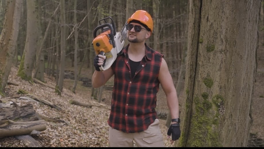 Tom Unimog im Wald